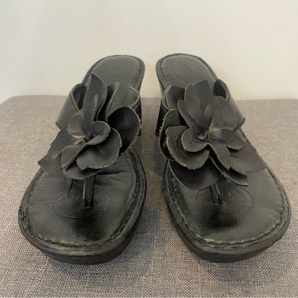 Born Black Sandals with Floral Design - Picture 4 of 11